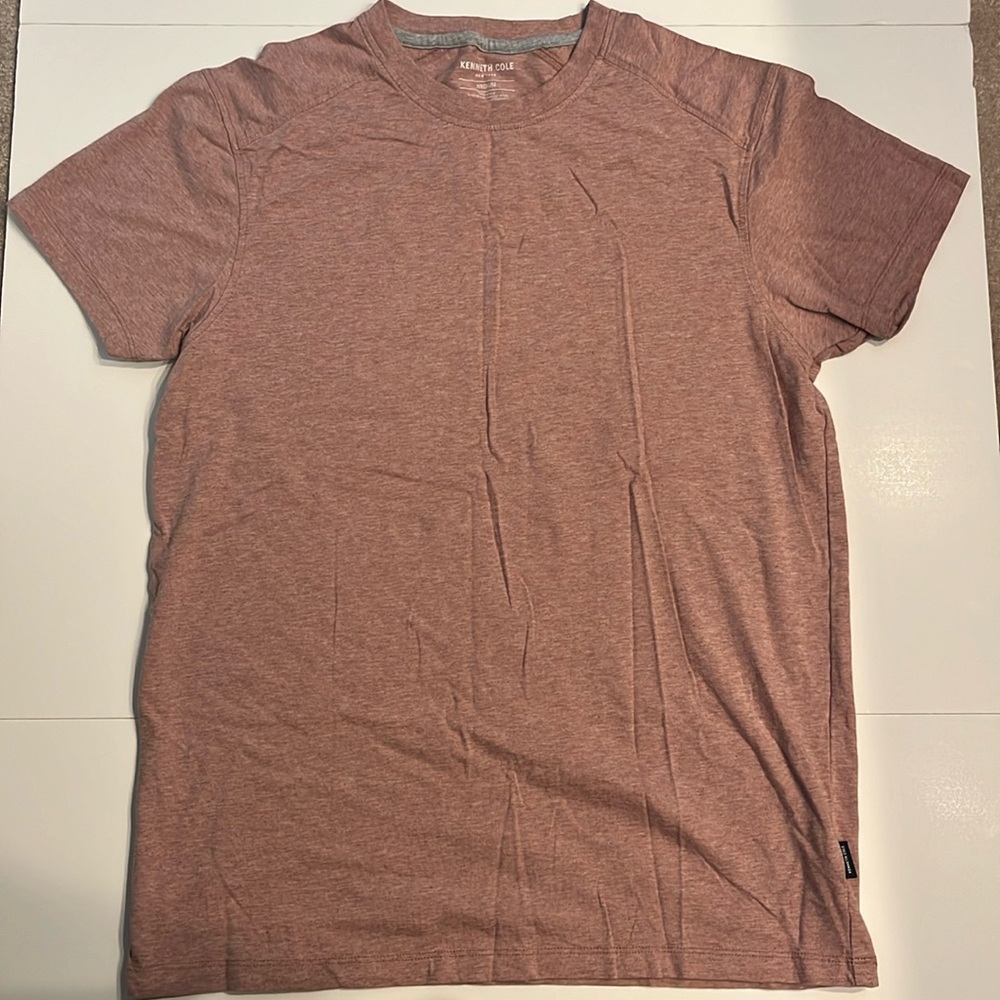 Men’s Medium TShirt Kenneth Cole